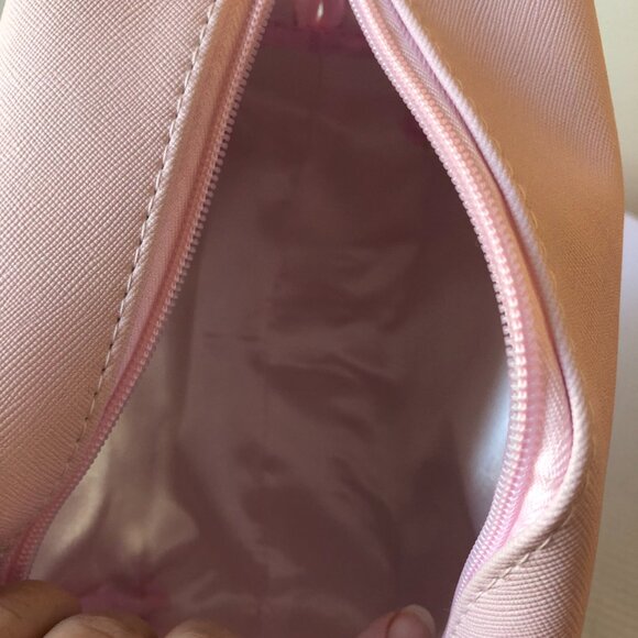 NWT - The Creme Shop x Disney Mickey & Minnie Mouse Travel Pouch - Picture 10 of 10